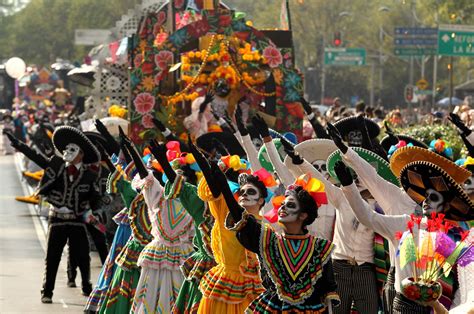 Desfile del día de los muertos en la CDMX una tradición ...