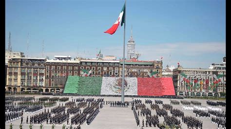 Desfile Militar del Día de la Independencia de México ...