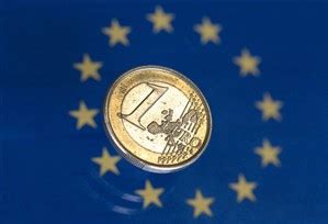 Dez anos depois da entrada em vigor do euro, a vida está mais cara   JN