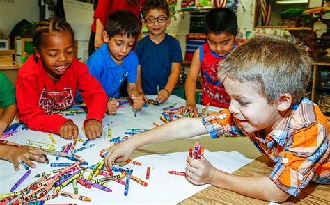 Día de la tierra: recicla crayones y ayuda a niños ...