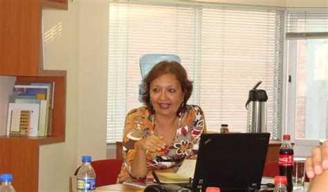 Diálogo con la profesora Carmen Díaz   Departamento de Educación PUCP