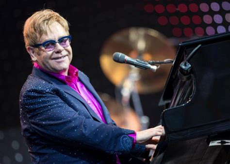 Diamonds , los grandes éxitos de Elton John   KISS FM