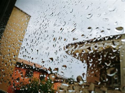 Días lluviosos imagen de archivo. Imagen de lluvioso   78684837