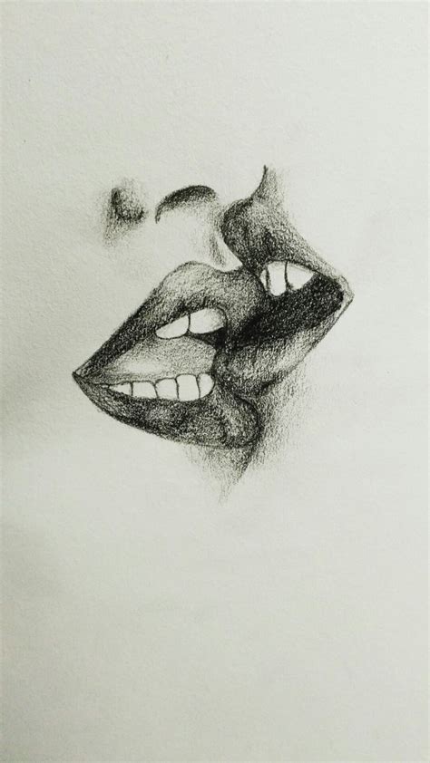 Dibujo sencillo, facil, de dos labios dandose un beso a ...