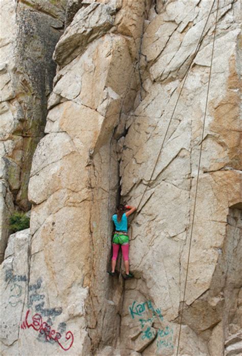 Dinosaur Rock   Lake Tahoe Rock Climbing