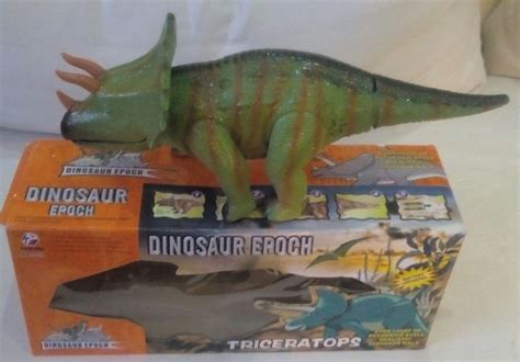Dinosaurio Juguete Para Niños Triceratops   Bs. 23.000,00 en Mercado Libre