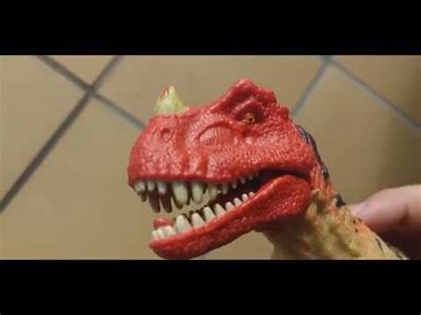 Dinosaurio rugiendo de nuevo  Muñeco    YouTube