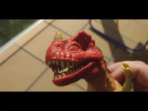 Dinosaurio rugiendo  Muñeco    YouTube