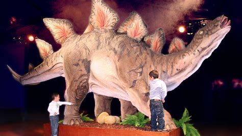 Dinosaurios a tamaño real invaden Madrid con ‘Dino Expo XXL’ | Gacetín ...