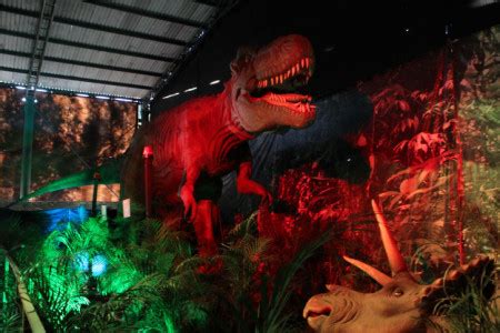 Dinosaurios Animatronics, en el Querétaro 2000   Quadratin