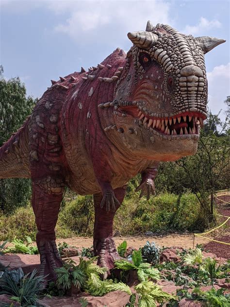 Dinosaurios invaden la CDMX con Discovery Tour Jurásico | Maleta de viajes
