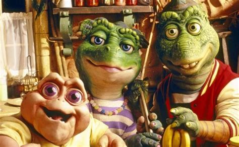 Dinosaurios: La serie de El Nene Consentido llega a Disney+