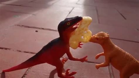 dinosaurios para niños de juguete en español   YouTube