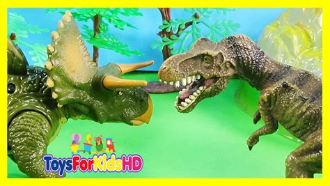 Dinosaurios para niños Tyrannosaurus Rex v/s Stegoceratops ...