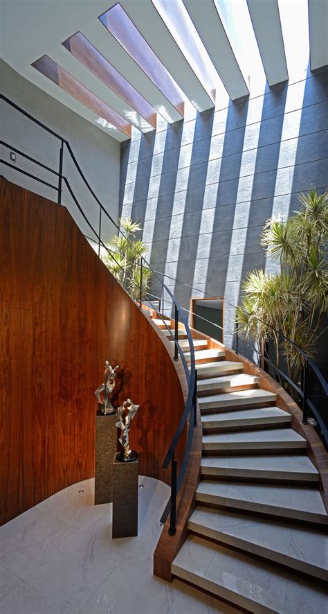 Diseño de escaleras modernas ovaladas – PLANOS DE ARQUITECTURA