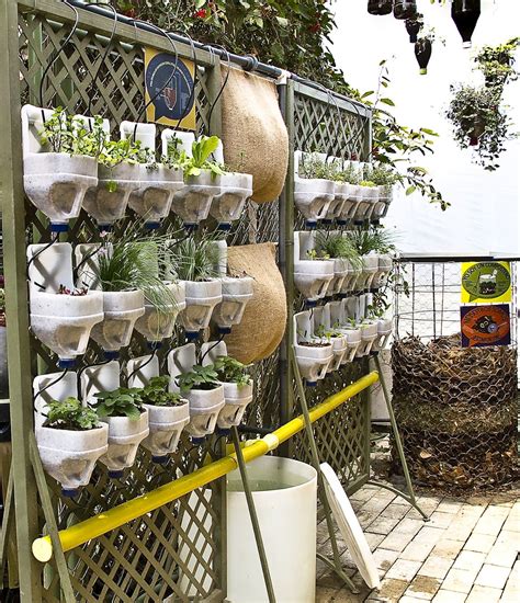 diseño de jardin de hierbas   Buscar con Google | Jardines verticales ...