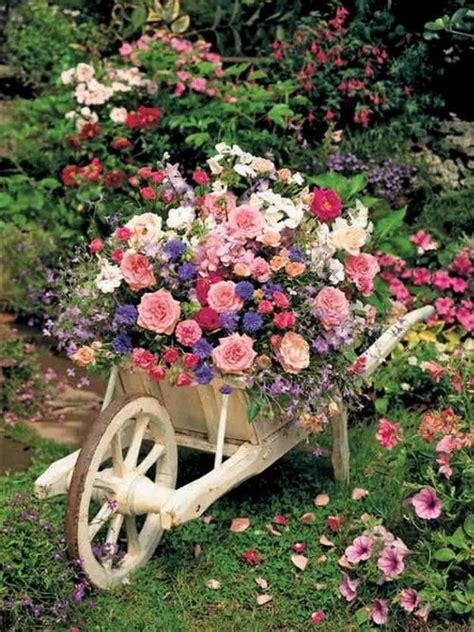 Diseño de jardines con flores. Jardinería. Decoración con ...