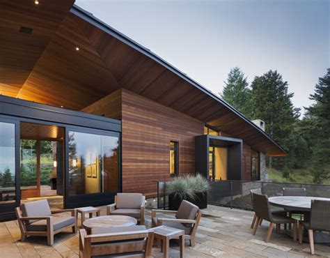 Diseño de moderna casa de campo en madera y piedra