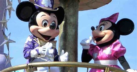 Disney Konzern kündigt 28.000 Mitarbeitern en directo   TV ...