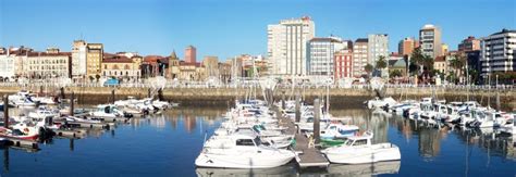 Dónde comer en Puerto Deportivo de Gijón