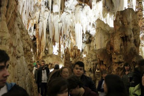 Dos cuevas cerca de Madrid para visitar con niños ...