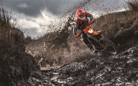 Download wallpapers KTM 300 EXC TPI, 4k, mud, 2019 bikes ...