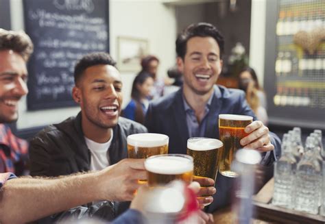 Drinking Beer After a Workout: What Science Says ...