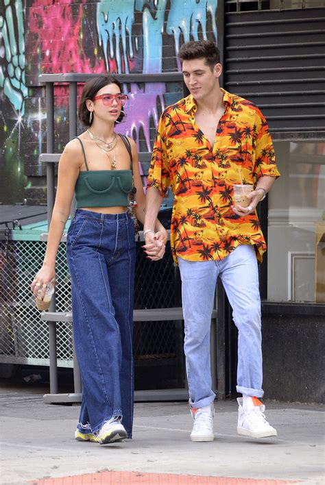 Dua Lipa Was Seen Out with Boyfriend Isaac Carew in New York – Celeb Donut