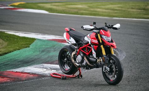 Ducati atualiza família Hypermotard 950 no exterior | Motociclismo Online