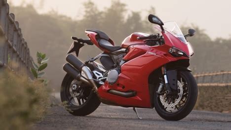 Ducati Panigale 2016 959 Price, Mileage, Reviews, Specification ...