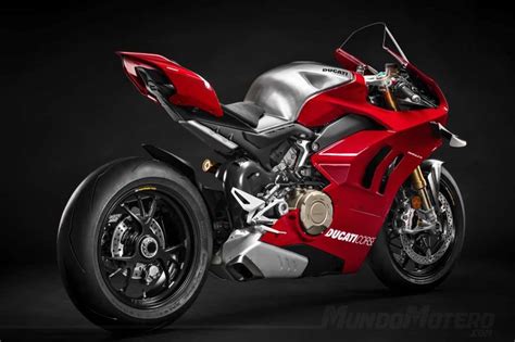 Ducati Panigale V4 R 2019 | 234 CV de potencia y alerones de MotoGP