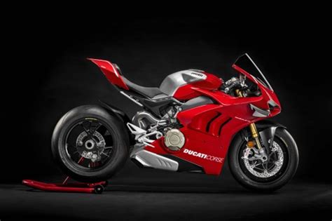 Ducati Panigale V4 R Debuts with 217hp, Wings, & More ...