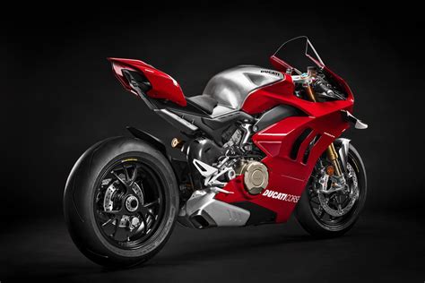 Ducati Panigale V4 R First Look: Ready for 2019 WorldSBK ...