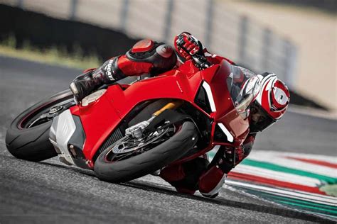Ducati Panigale V4 / S / R 2021 Precio y Ficha Técnica