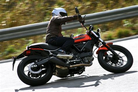 Ducati Scrambler Sixty2, una moto ideal para el carnet A2 ...