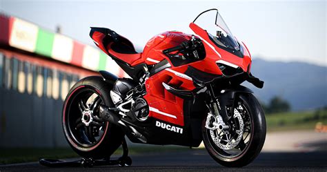 Ducati’s Superleggera V4 Set to Arrive in UAE in October ...