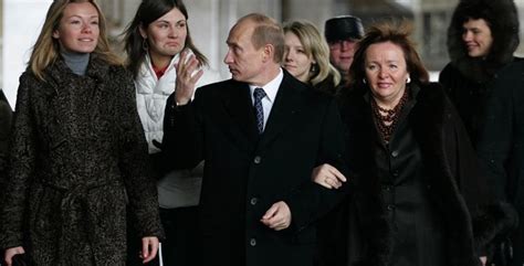 Dutch mayor calls for Vladimir Putin’s daughter Maria to ...