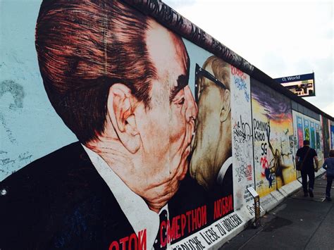 DW: Así fue el día en que cayó el Muro de Berlín – Cuentas ...