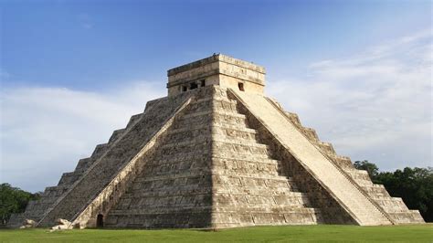Early Access to Chichen Itza with Archeologist from Cancun ...