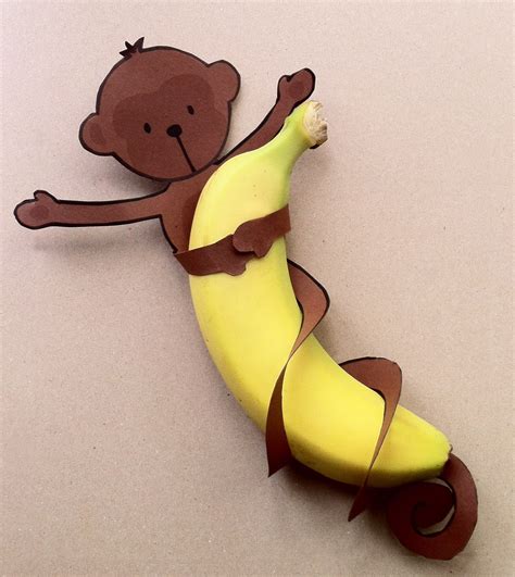 Easy Monkey Banana Treats   Free Printable!   DIY Inspired