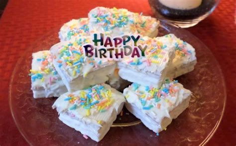 Easy Stacked Birthday Cakes | ThriftyFun