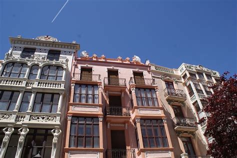 Edificios modernistas en Zamora: fotografía de Zamora ...