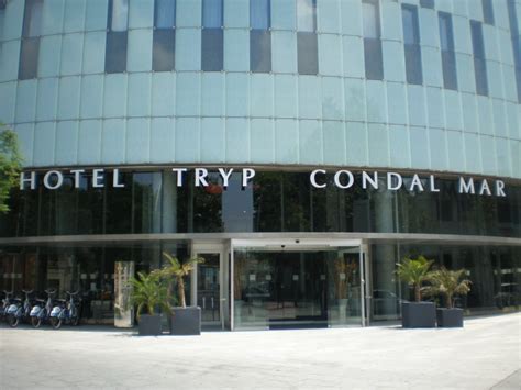 Eingangsportal  Hotel Barcelona Condal Mar managed by ...