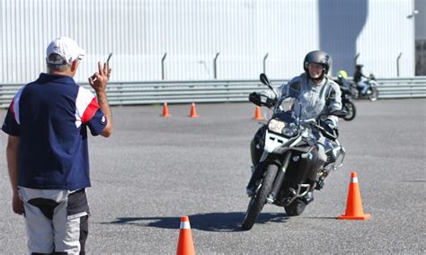 El 25% de los motociclistas desaprueba el examen para la ...