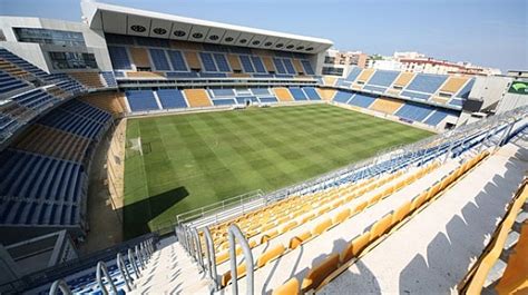 El alcalde de Cádiz propone cambiar el nombre del estadio ...