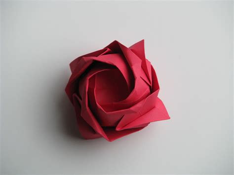 El arte del Origami: Rosa de Toshikazu Kawasaki
