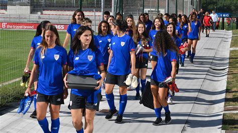 El Athletic Club femenino, en el LXV Trofeo Carranza ...