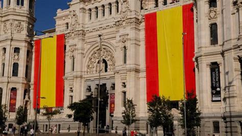 El Ayuntamiento de Madrid recupera el amor a España y a su ...