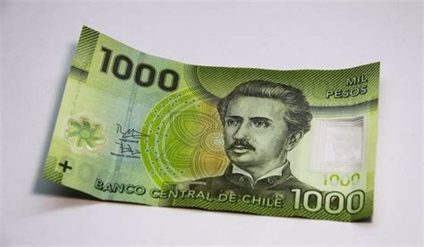 El Banco Central de Chile anuncia la compra de divisas por ...