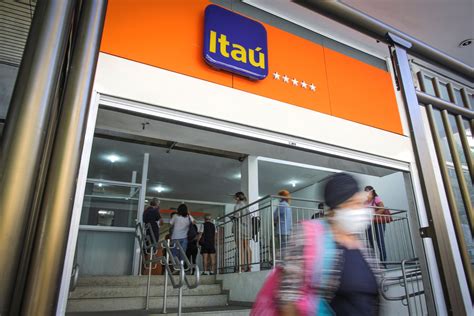 El banco Itaú gana un 60 % más hasta marzo impulsado por avance del ...